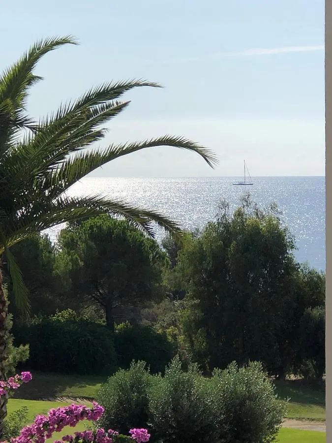 Appartement Roches d’azur à Saint-Raphaël 0*,